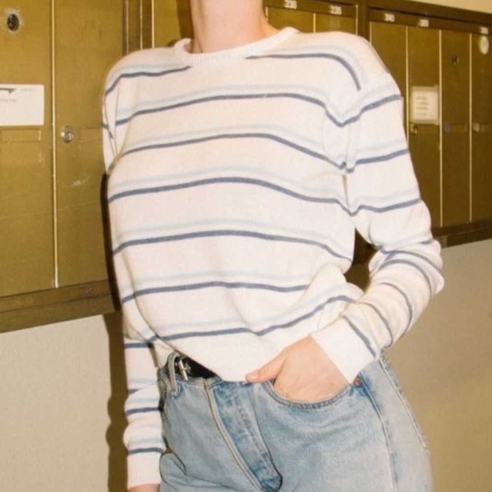 Brandy Melville Jessica Sweater